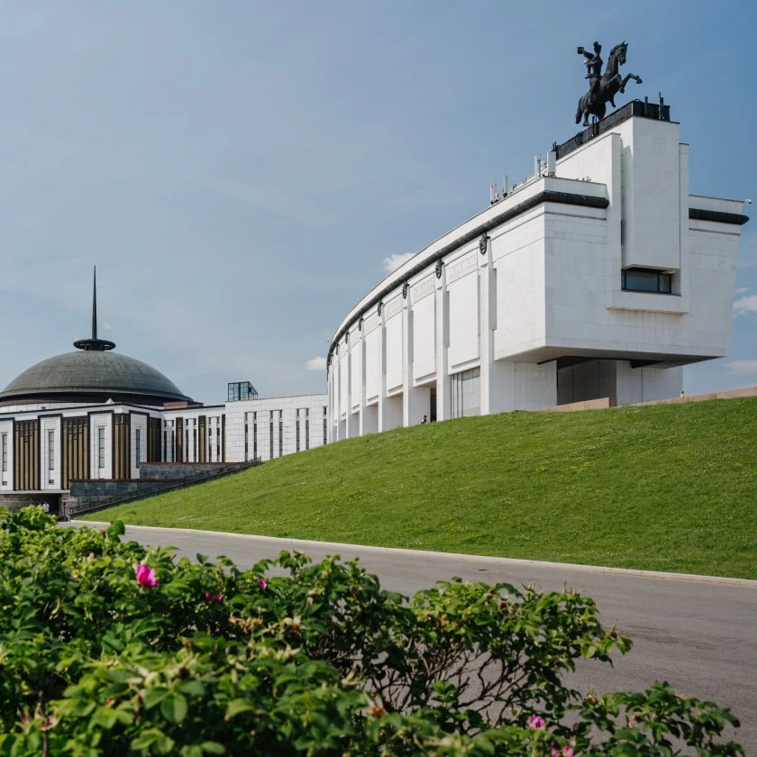 Парк Победы рядом с Victory Park Residences